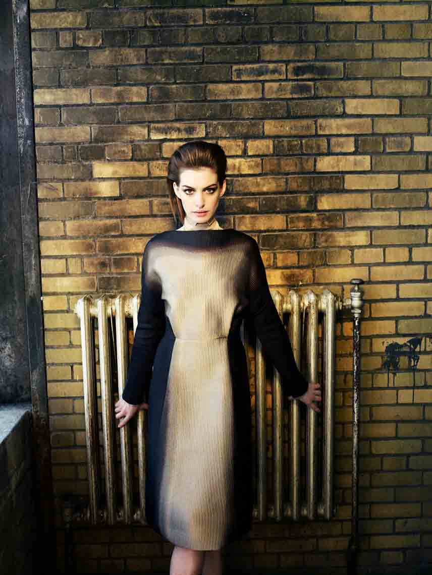 KurtIswarienko-AnneHathaway-Shot13037RTFBKw