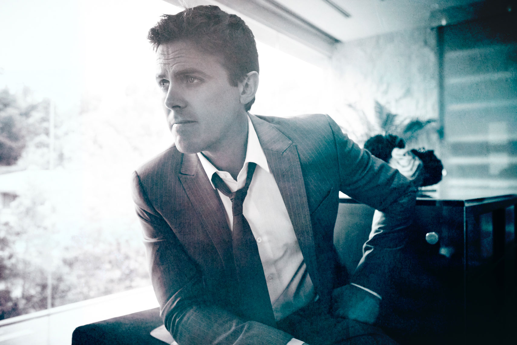 KurtIswarienko-CaseyAffleck-Card004854RTFw