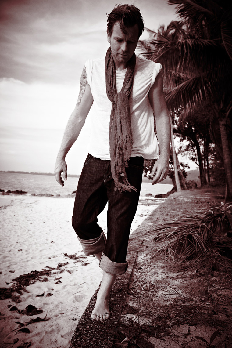 KurtIswarienko-EwanMcGregor-MG2823RTFclmw