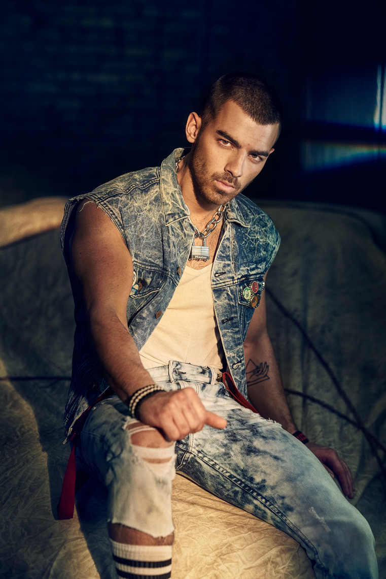 KurtIswarienko-JoeJonas-Shot_03_0103RTFv4