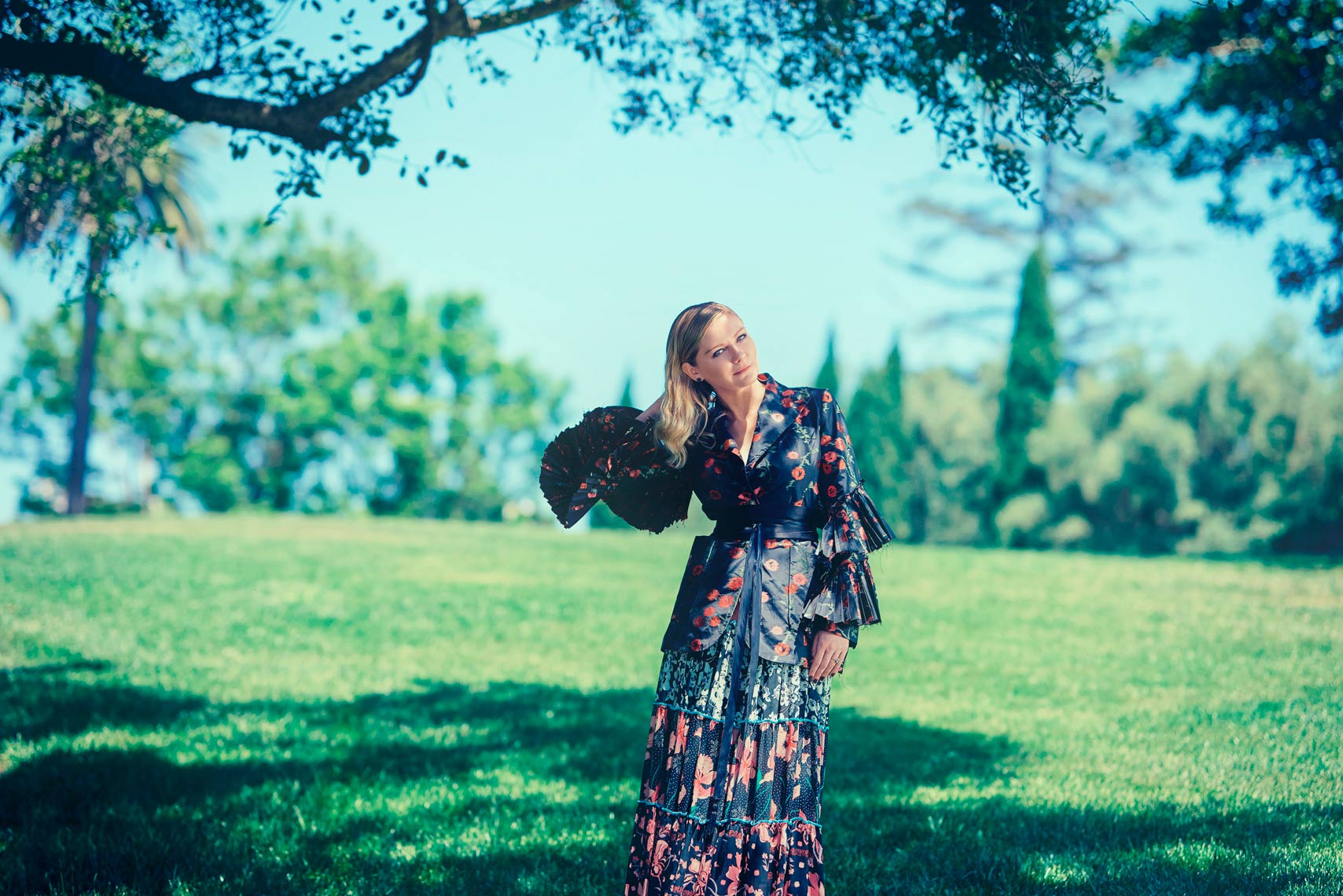 KurtIswarienko-KirstenDunst-Shot_01_0033_v2RTF