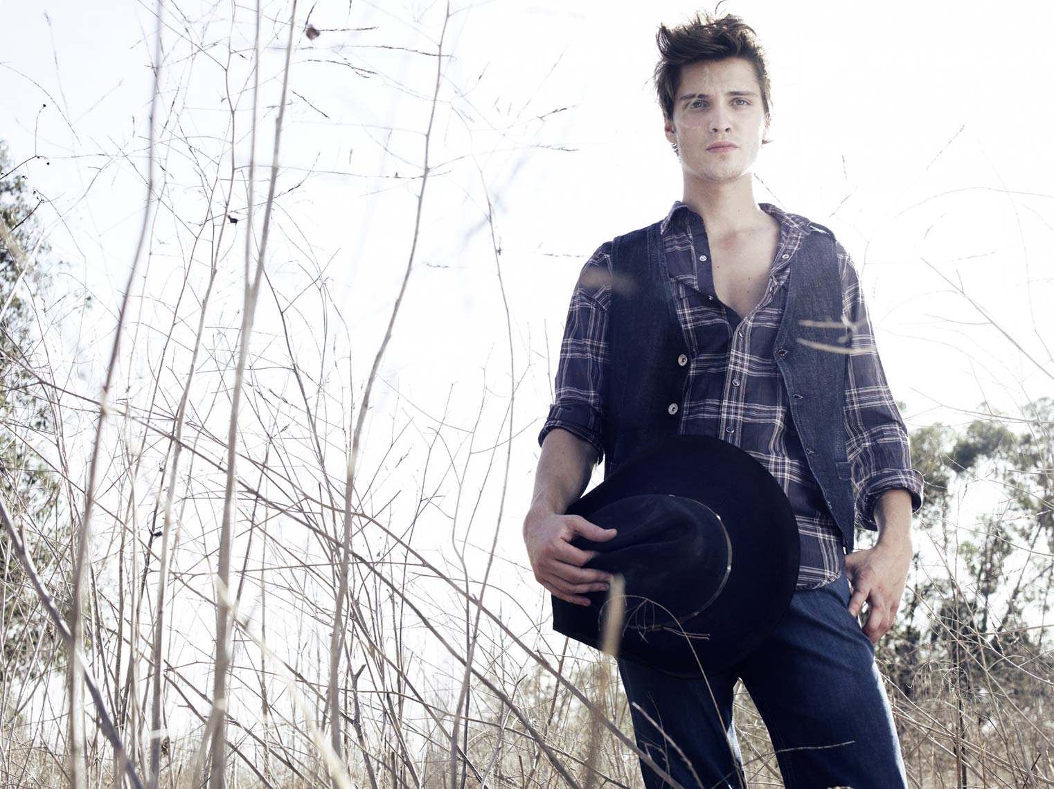 KurtIswarienko-LukeGrimes-4093RTF