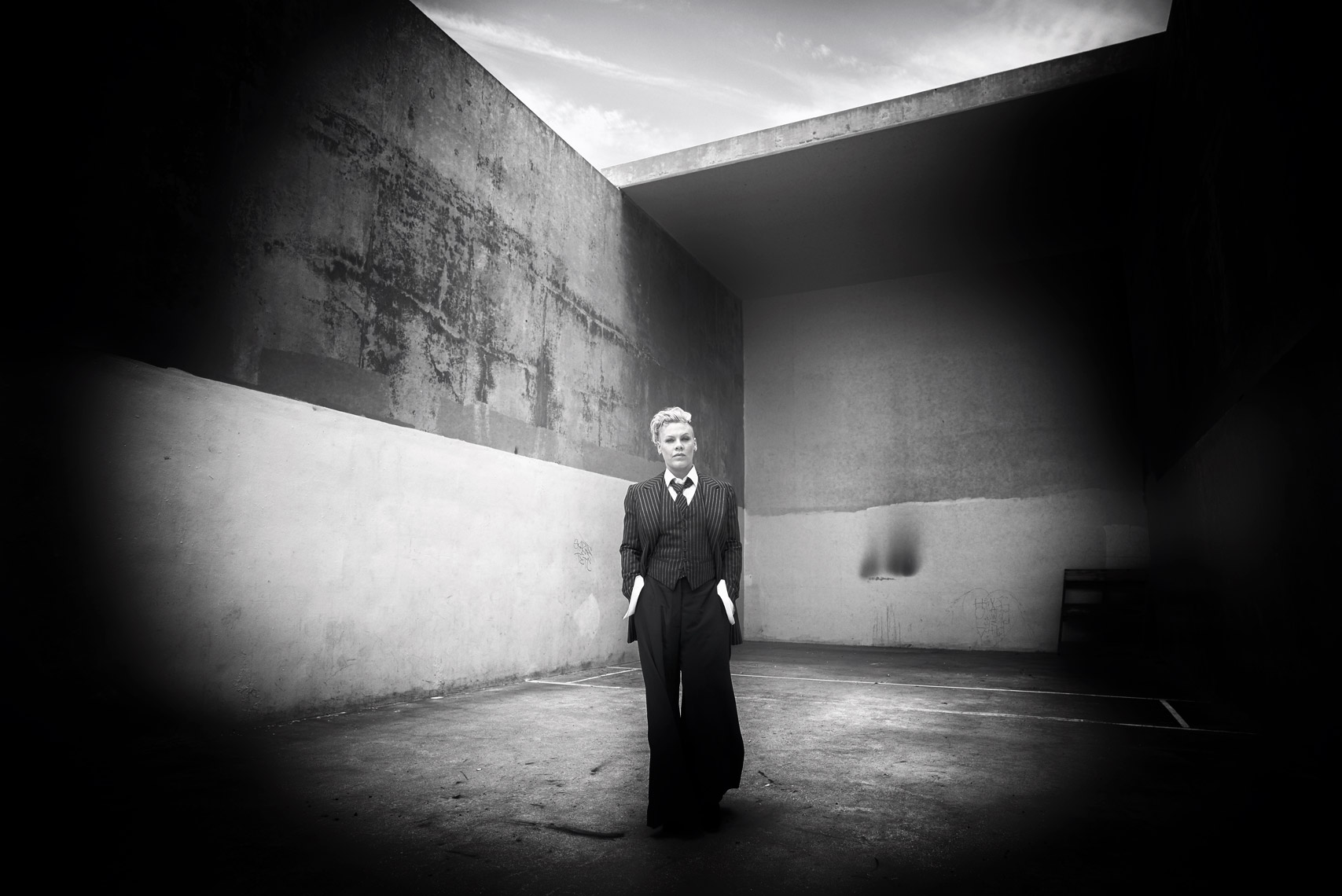 KurtIswarienko-Pink-Shot_03_023RTF