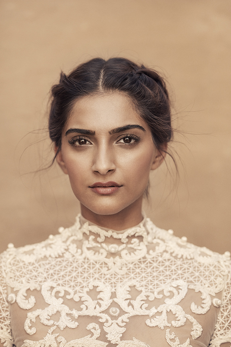 KurtIswarienko-SonamKapoor-C_0650RTFw