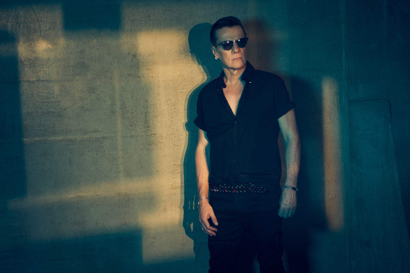 KurtIswarienko-U2-LarryMullenJR-SHOT_02_0081RTF