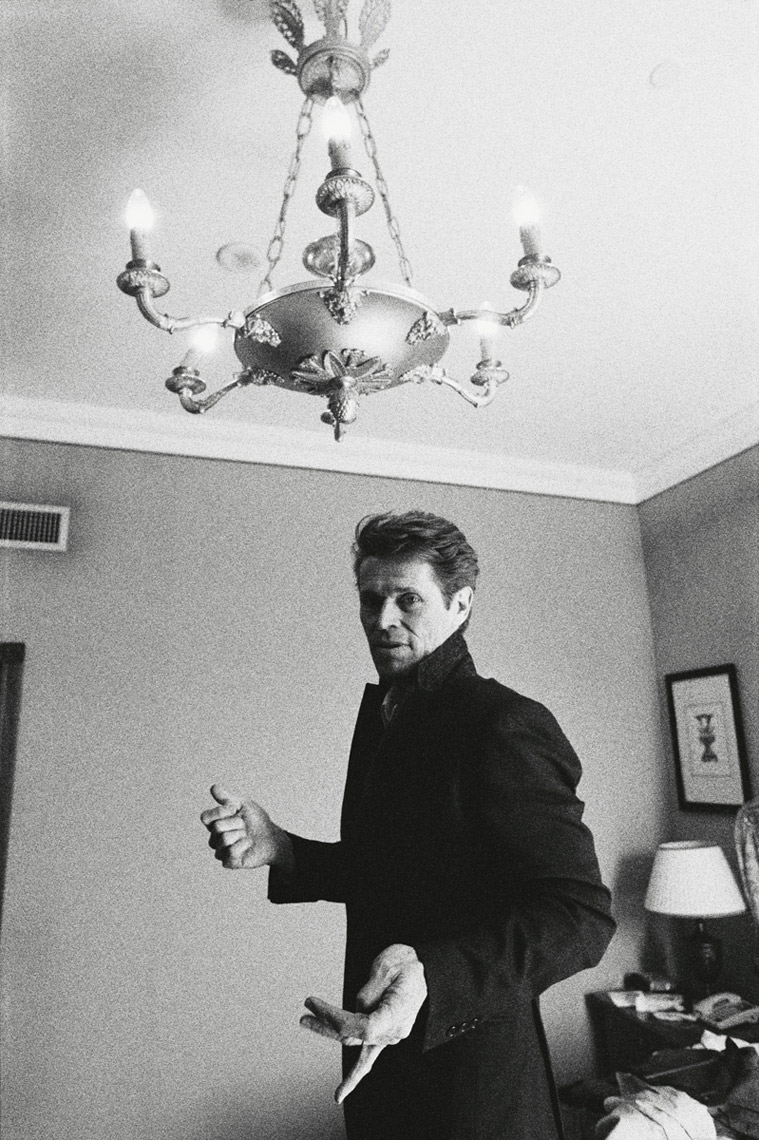 KurtIswarienko-WillemDafoe-BW1624537032RTFw